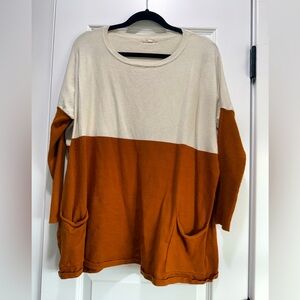 Tea n rose cream&carmel long sleevee sweater size s/m